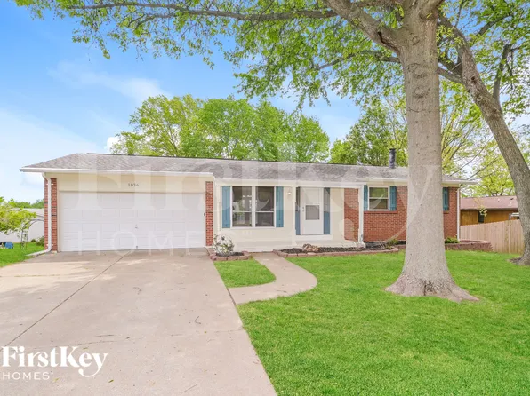 1036 Drexel Dr, Saint Charles, MO 63303