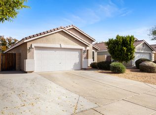 978 E Saratoga St, Gilbert, AZ 85296