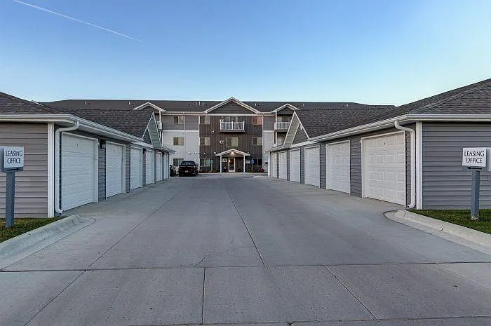Sidney Apartments — Photo 13