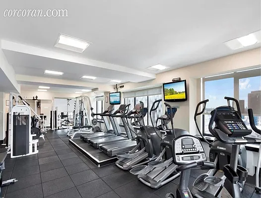 Rented by Corcoran | media 31