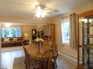 13 Clover Ln S, Vernon, NJ 07462