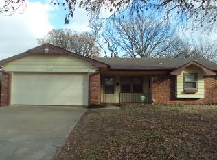 2112 N Mueller Ave, Bethany, OK 73008