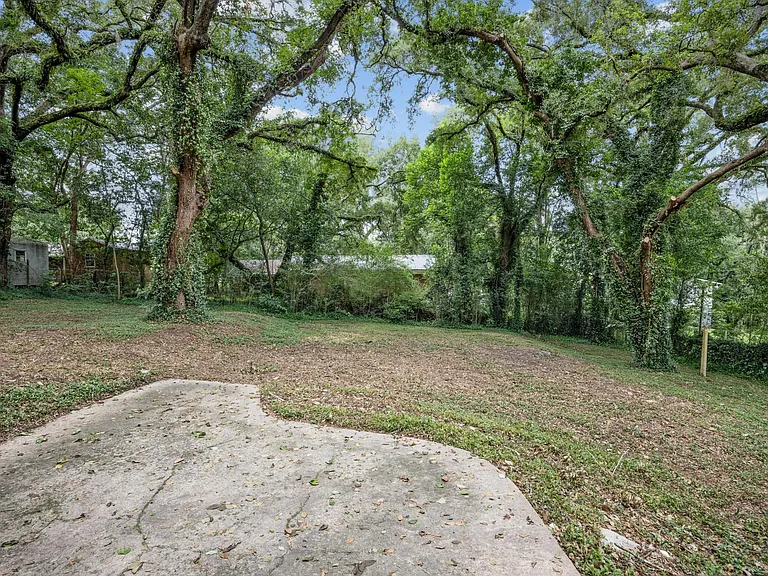 1325 Sharon Rd — Photo 22