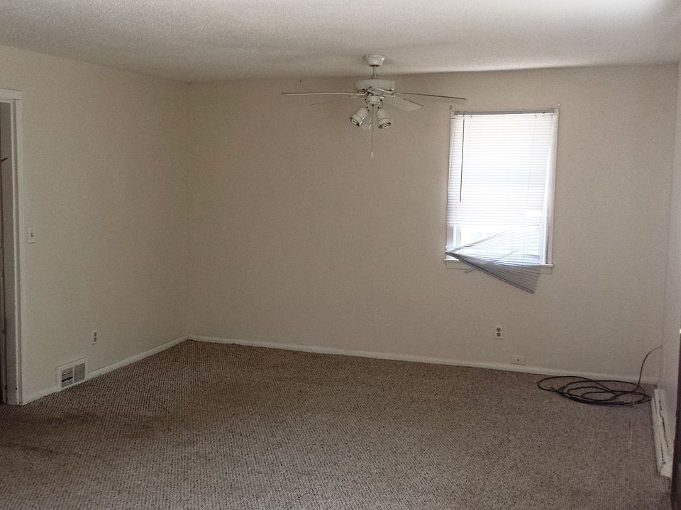 2nd image of 6584 Cedar St