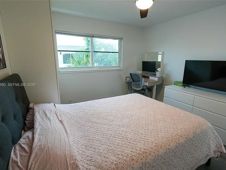 2870 NE 14th Street Cswy #303C — Photo 15