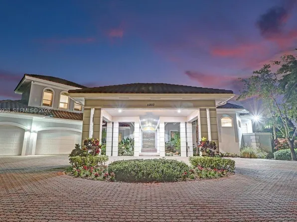 11203 NW 9th St, Plantation, FL 33325
