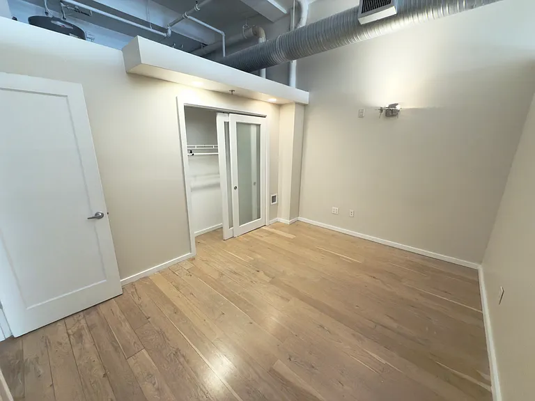 728 Market St #906 — Photo 37