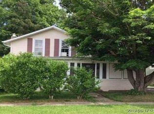 25 Genesee St, Mount Morris, NY 14510