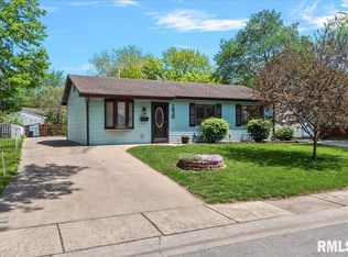 1630 Fairmont Dr, Springfield, IL 62702