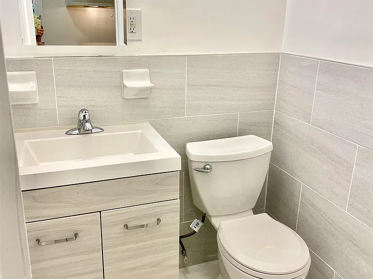 31-33 Tillinghast St #6 — Photo 13