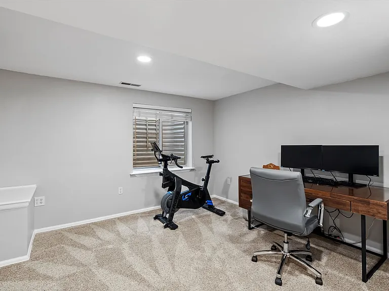 3043 W 109th Pl — Photo 24