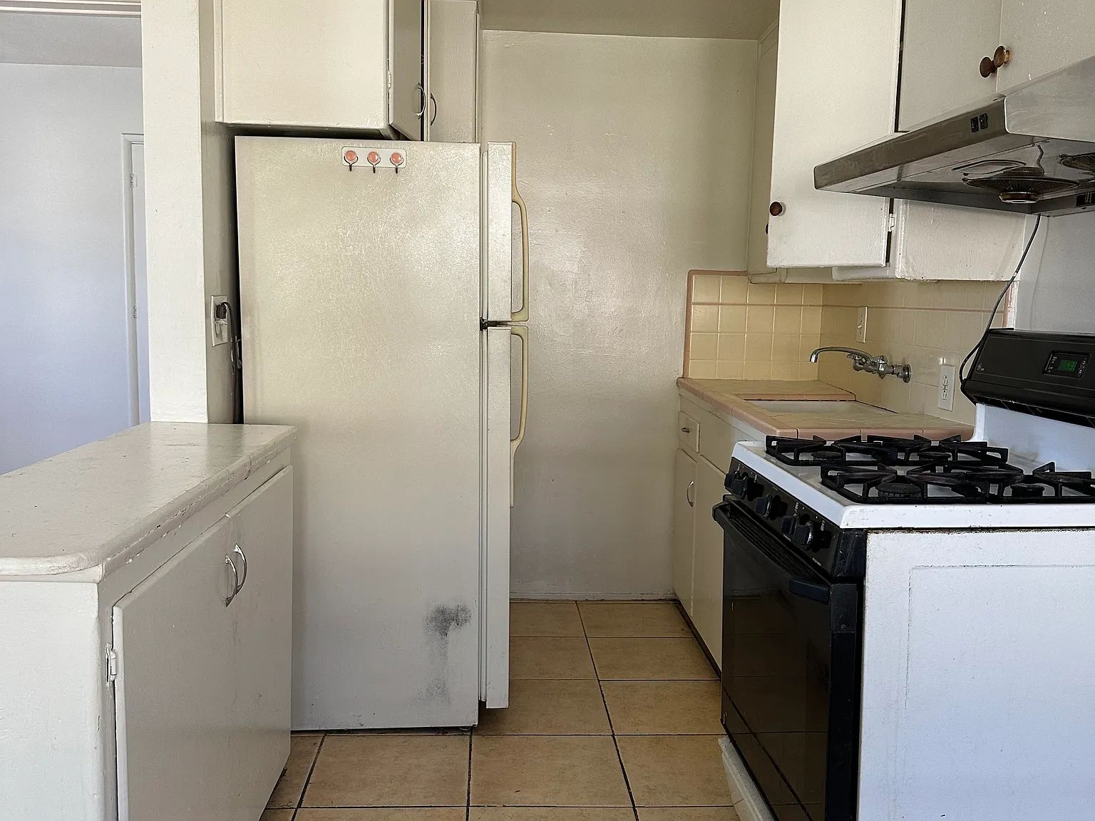 1 bed, 650 sqft, $1,900 — Photo 4