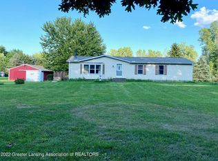 7027 Colby Lake Rd, Laingsburg, MI 48848