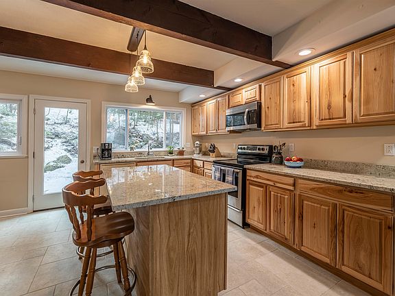 4th image of #7 Stratton West Road #7