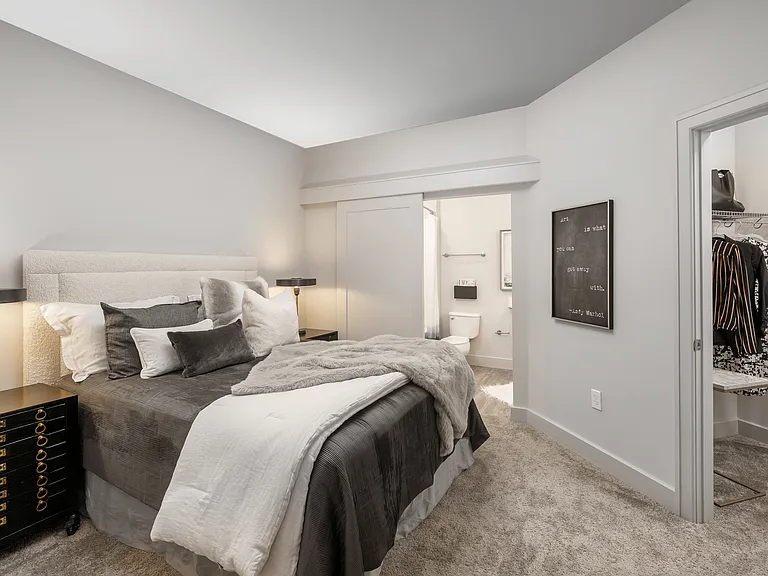 S2 Bedrooom