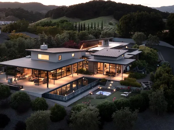 383 Bridle Path, Healdsburg, CA 95448