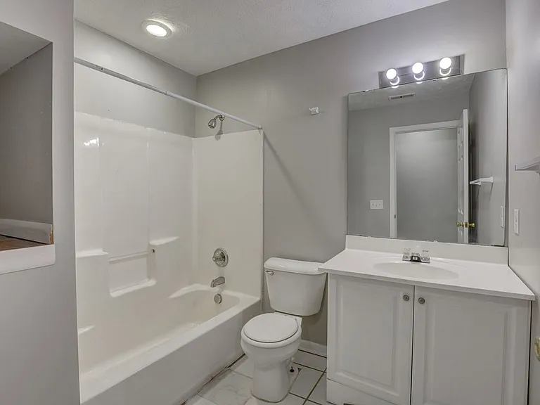 4489 Ammon Ave — Photo 11