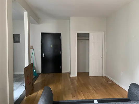 Rented by Voro, LLC | media 10