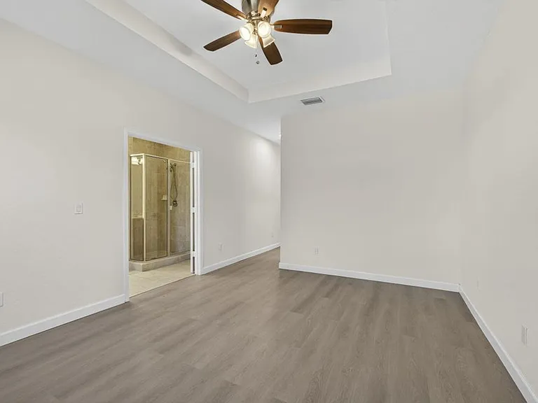 10348 Wellington Parc Dr — Photo 15