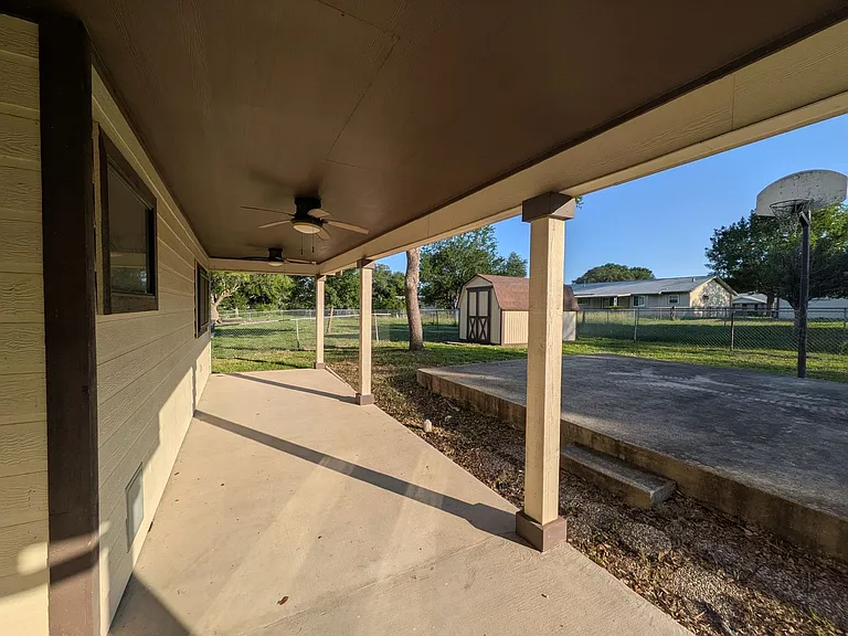 6618 Cloverbend St — Photo 56
