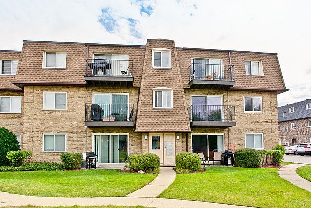 1st image of 9423 Bay Colony Dr APT 2S