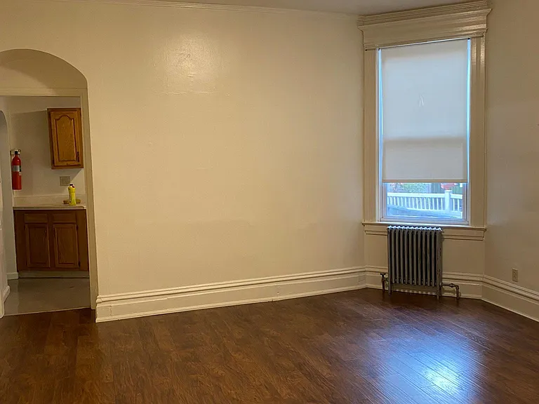 127 Seminary Ave #1 — Photo 4