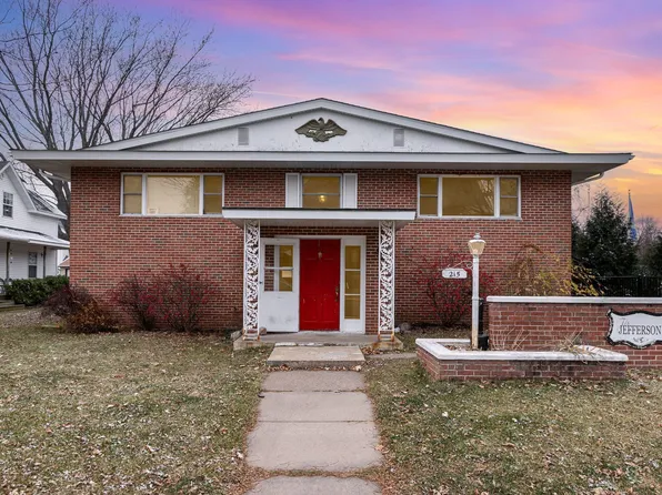 215 Birch St S, 215 Birch St S #3, Cambridge, MN 55008