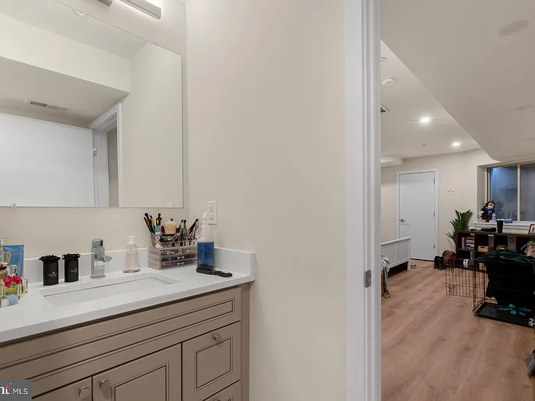 1702 Point Breeze Ave #A — Photo 15