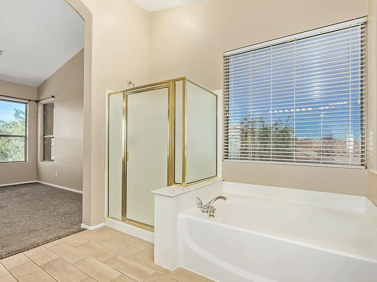 504 N Swallow Ln — Photo 27