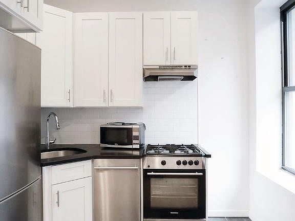 5th image of 1297 Lex Ave #1F
