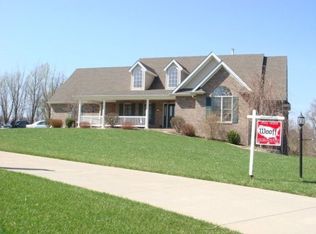 3123 Nottoway Ave, Godfrey, IL 62035