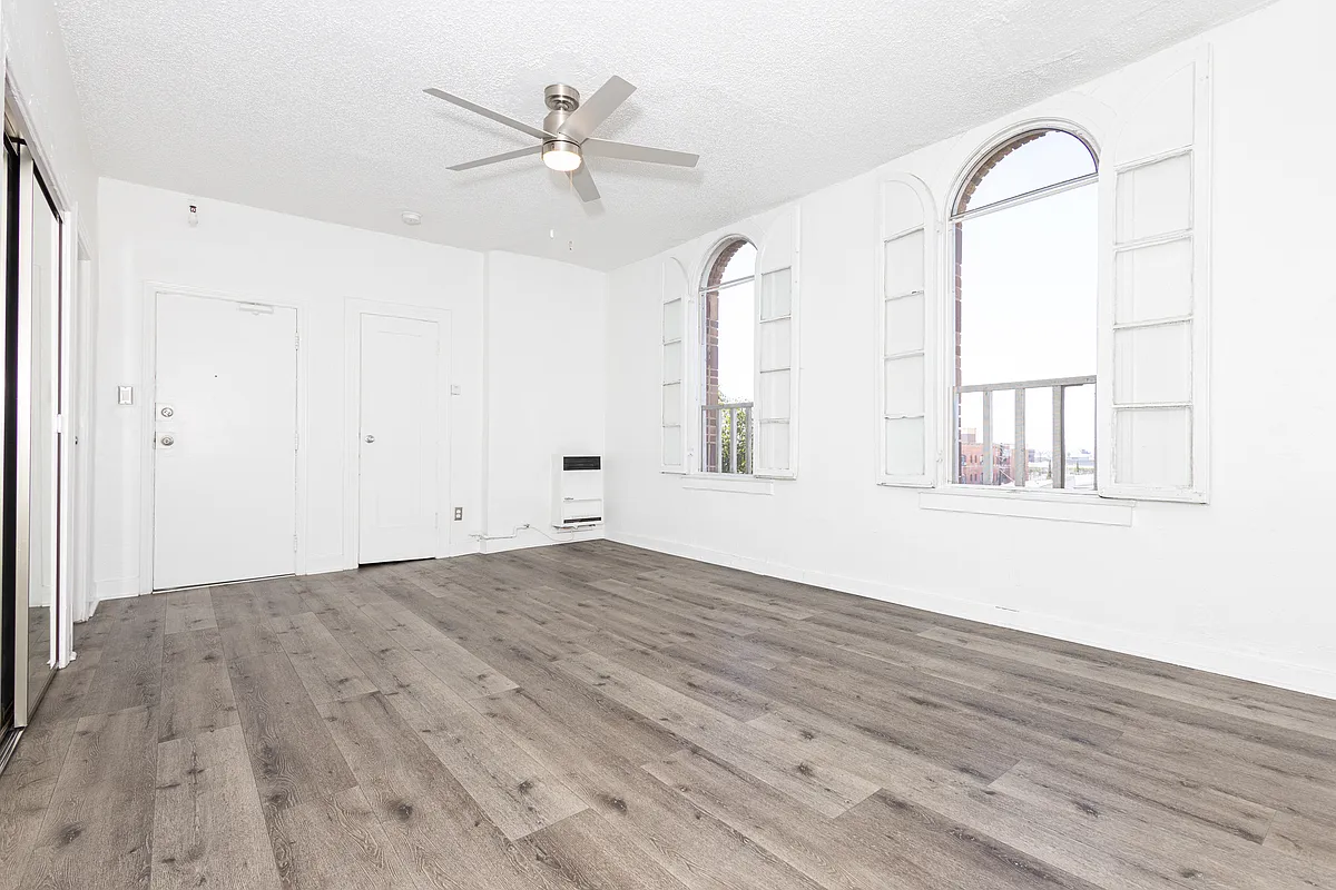 Building Photo - Berendo Lofts LLC