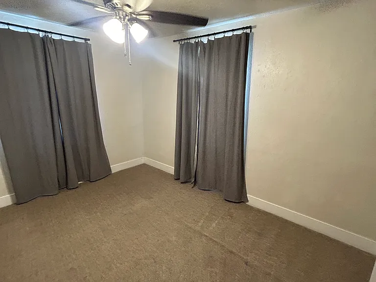 357 W Gettysburg Ave — Photo 5