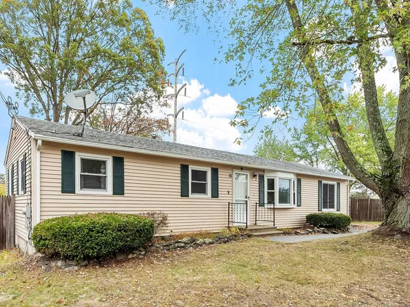 13 Bramble Drive, Nashua, NH 03062