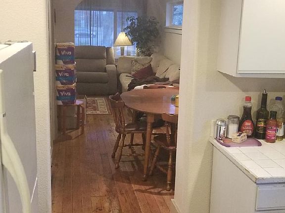 4th image of 1215 Ohio Ave