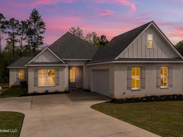 24 Spring Oak Dr, Carriere, MS 39426