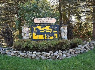 4089 Carriage Hill Dr, Metamora, MI 48455