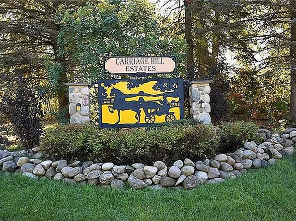 4089 Carriage Hill Dr, Metamora, MI 48455