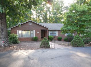 675 Stonewall Jackson Trl, Martinsville, VA 24112