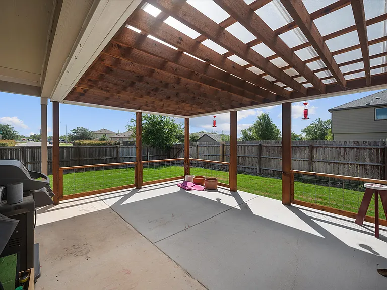 111 Meadow Path — Photo 32