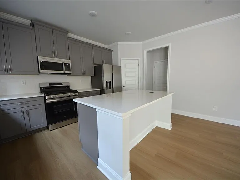 547 Hellen Valley Dr — Photo 30