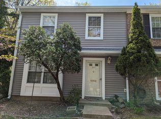 265 Constitution Cir, North Brunswick, NJ 08902