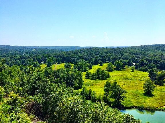 3rd image of 20 Bluff Road