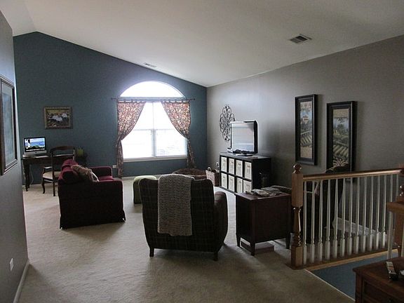 2nd image of 5223 Glenbrook Trl #212