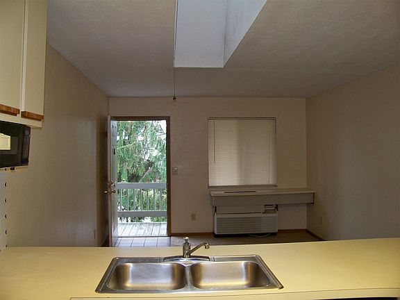 4th image of 2069 Smoky View Blvd