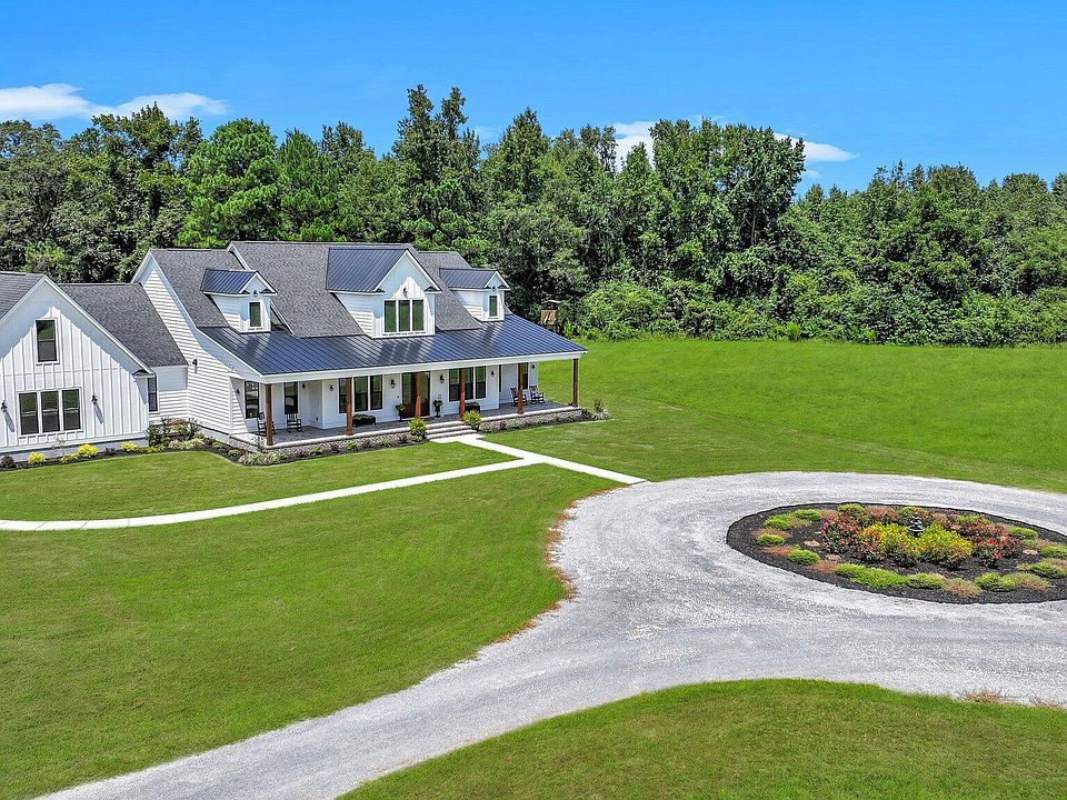 1st image of 146 Noel Dr