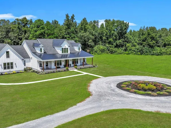 146 Noel Dr, Vance, SC 29163