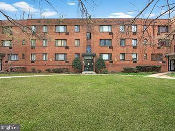 4733 1st St SW APT 102, Washington, DC 20032
