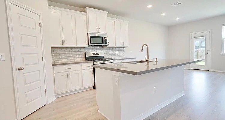 2nd image of 6705 Avila Way
