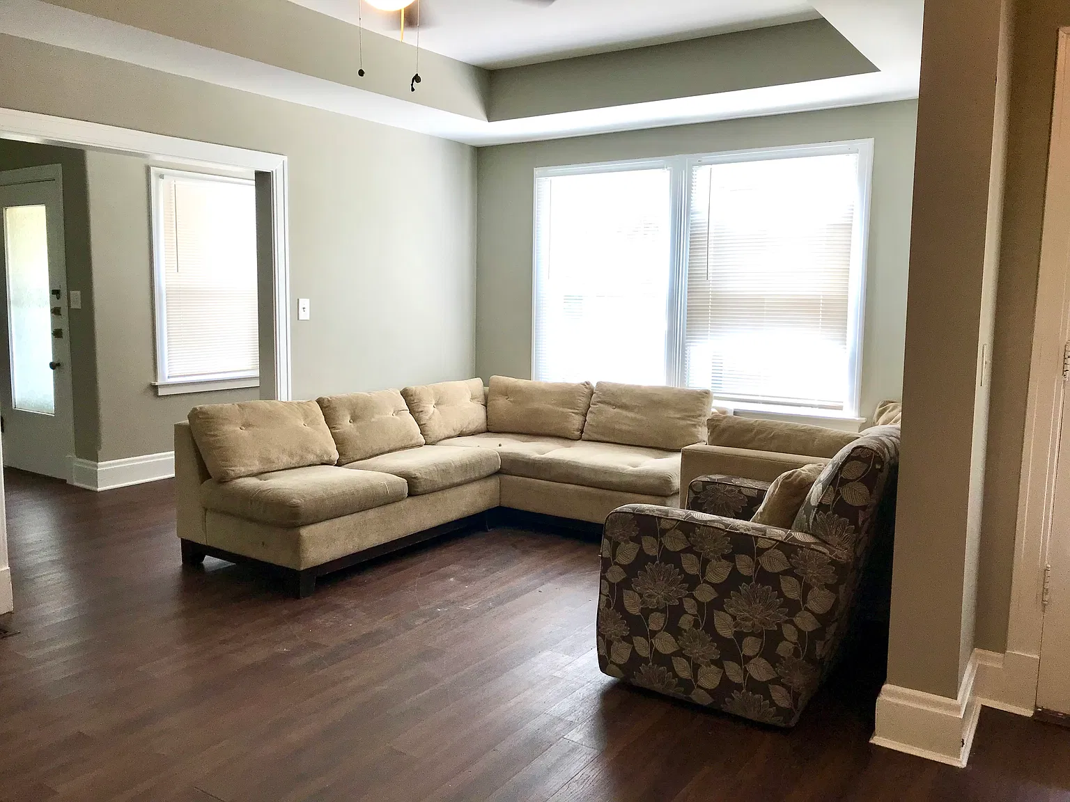 6 bed, 2200 sqft, $4,650 — Photo 4